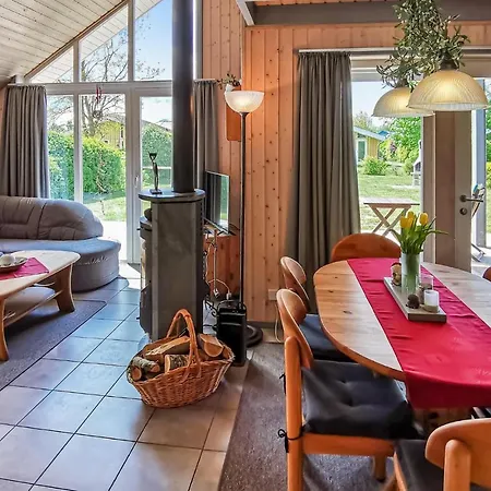 Amazing In With Kitchen Holiday home Rechlin
